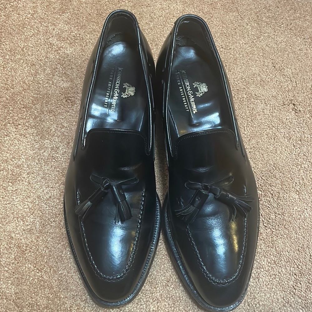 Johnston & Murphy Crown Aristocraft black leather dress shoes